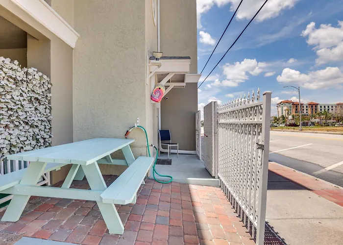 Clearwater Hideaway: Walkable Location! Holiday home Clearwater Beach