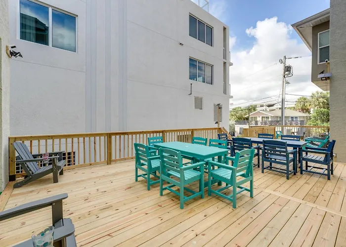 Holiday home Clearwater Hideaway: Walkable Location!